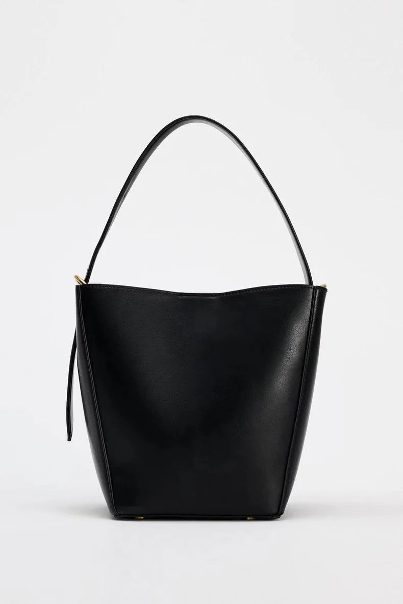 Luna bucket bag